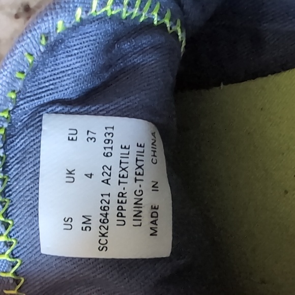 Kids Sperry Sneakers - Picture 4 of 5